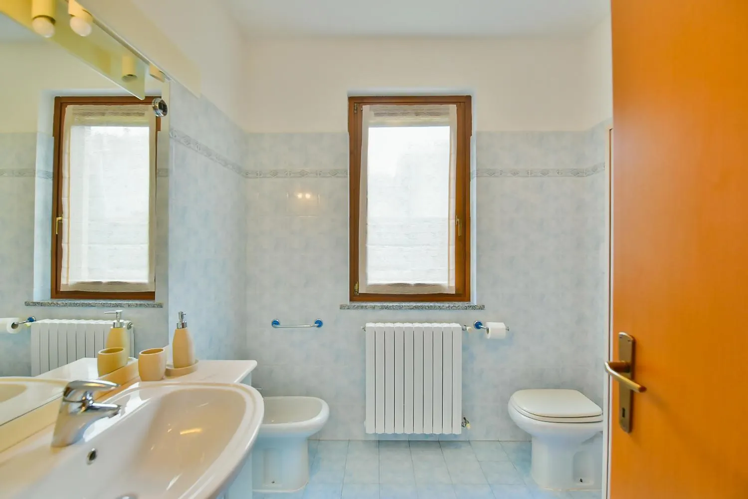 Jane E Jolie Holiday Home Private Swimming Pool Valbrona 0*,  إيطاليا